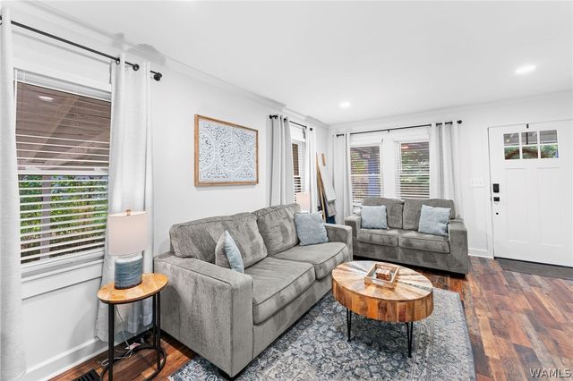 1807 17th E, Tuscaloosa, AL 35404