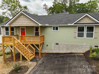 110 Deaver Park Circle, Asheville, NC 28806