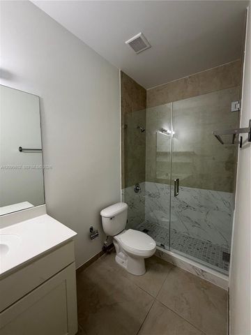 10461 NW 61st Street, Doral, FL 33178