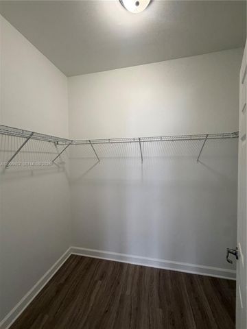 10461 NW 61st Street, Doral, FL 33178