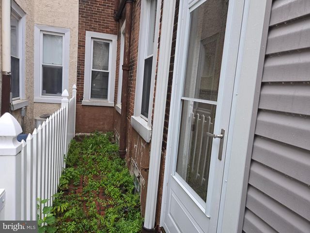 2352 E FIRTH ST, Philadelphia, PA 19125