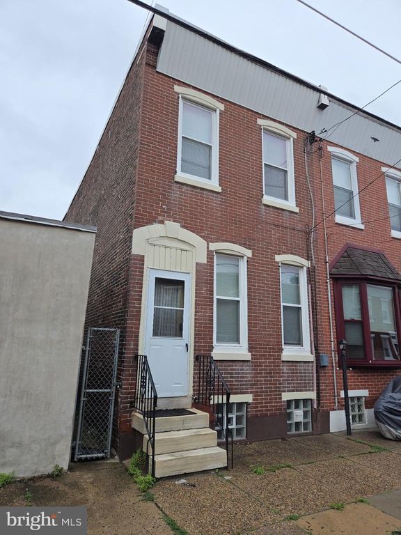 2352 E FIRTH ST, Philadelphia, PA 19125