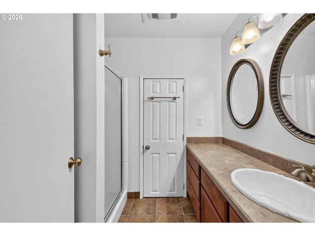 4517 Ne PLAINS Way 47, Vancouver, WA 98662