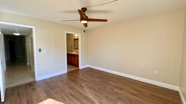 815 W Boynton Beach Boulevard 10-105, Boynton Beach, FL 33426