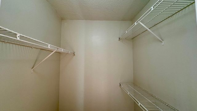 815 W Boynton Beach Boulevard 10-105, Boynton Beach, FL 33426