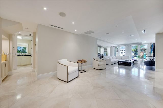 520 N Parkway, Golden Beach, FL 33160