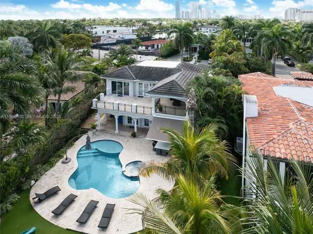 520 N Parkway, Golden Beach, FL 33160