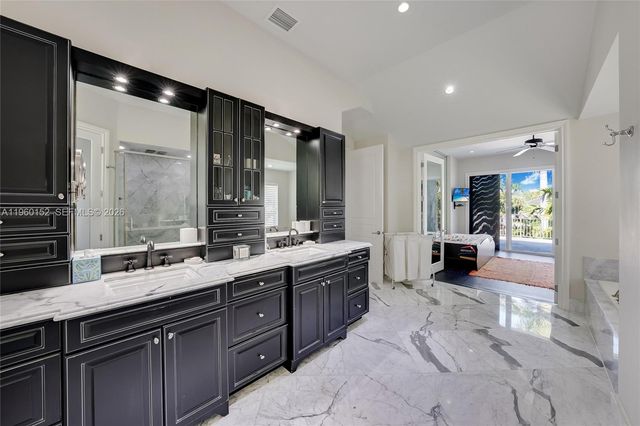 520 N Parkway, Golden Beach, FL 33160