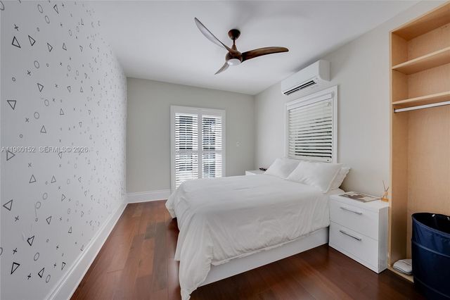 520 N Parkway, Golden Beach, FL 33160