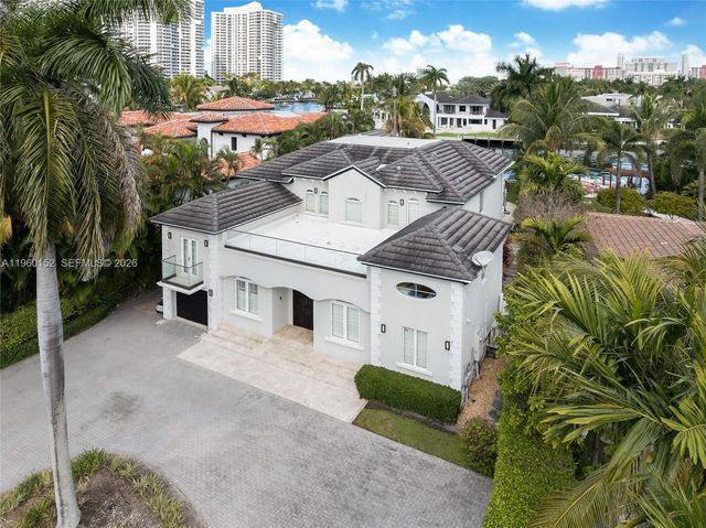 520 N Parkway, Golden Beach, FL 33160