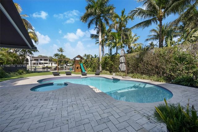 520 N Parkway, Golden Beach, FL 33160