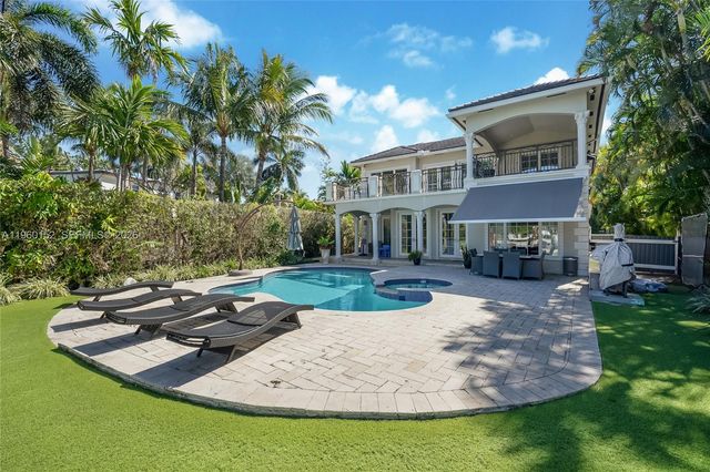 520 N Parkway, Golden Beach, FL 33160