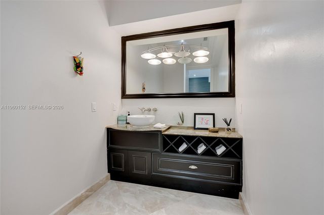 520 N Parkway, Golden Beach, FL 33160