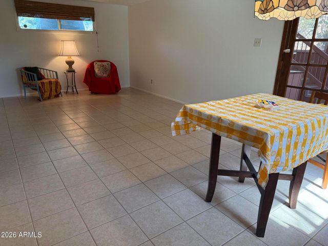 2425 S NEWBERRY Road, Tempe, AZ 85282