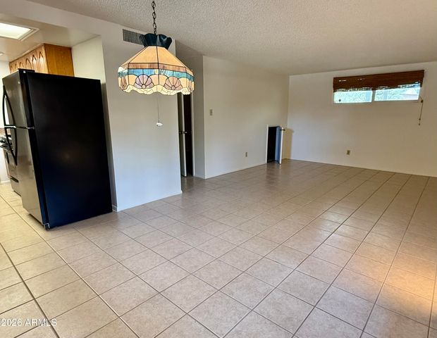 2425 S NEWBERRY Road, Tempe, AZ 85282