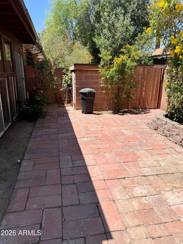 2425 S NEWBERRY Road, Tempe, AZ 85282