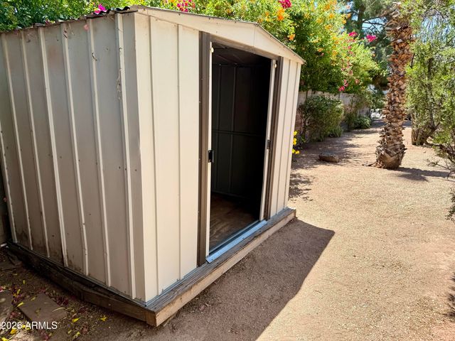2425 S NEWBERRY Road, Tempe, AZ 85282