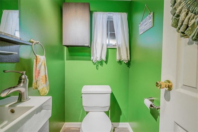 3804 Cynthia Dr, Baldwin Boro, PA 15227