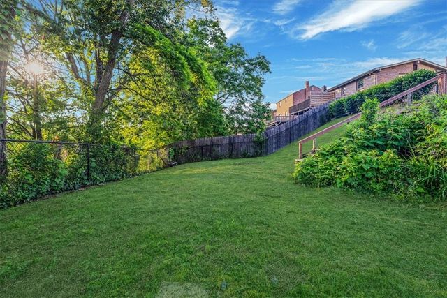 3804 Cynthia Dr, Baldwin Boro, PA 15227