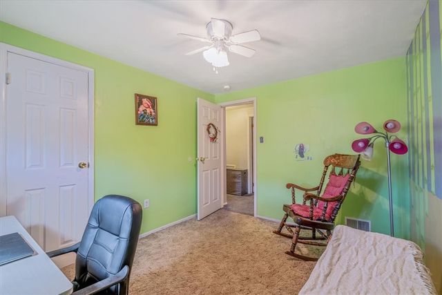 3804 Cynthia Dr, Baldwin Boro, PA 15227