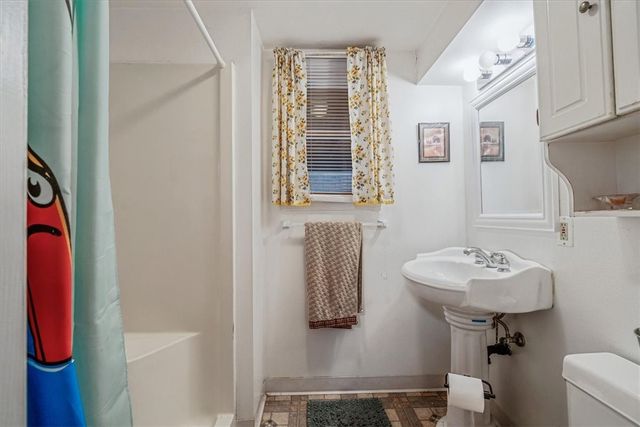 3804 Cynthia Dr, Baldwin Boro, PA 15227