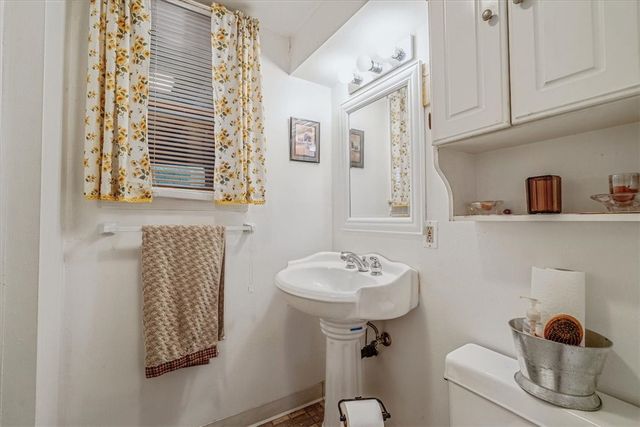 3804 Cynthia Dr, Baldwin Boro, PA 15227