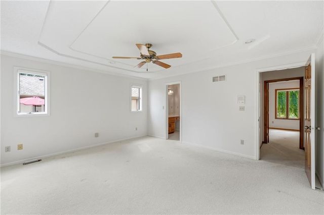 1633 NE Thames Drive, Lee's Summit, MO 64086