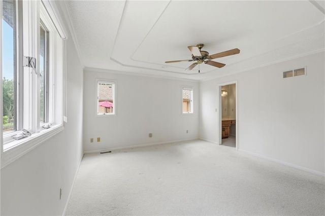 1633 NE Thames Drive, Lee's Summit, MO 64086