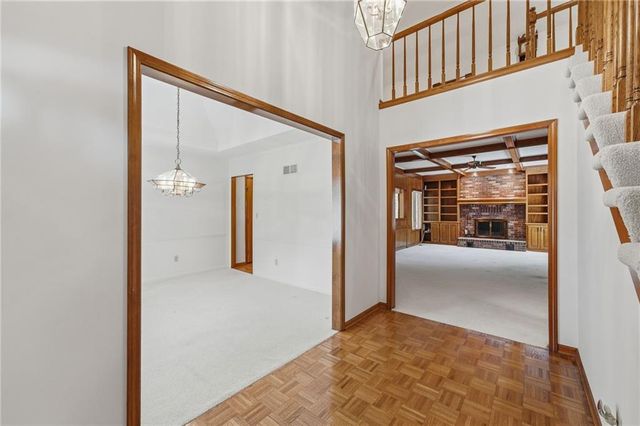 1633 NE Thames Drive, Lee's Summit, MO 64086