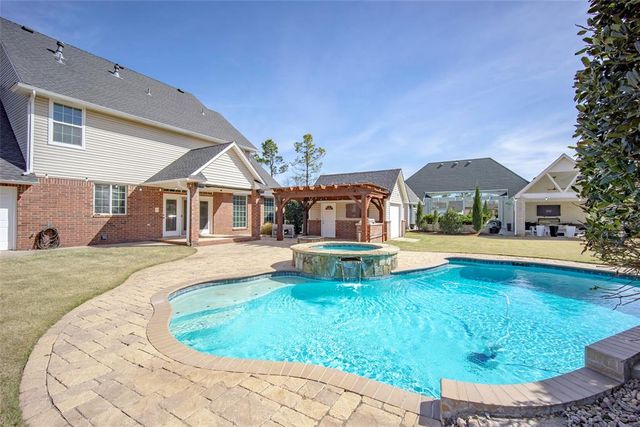 203 N Olde Bridge Road, Moore, OK 73160