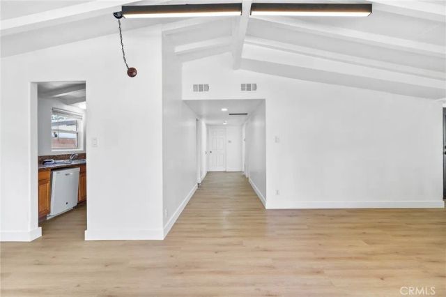 20321 Hamlin Street, Winnetka, CA 91306