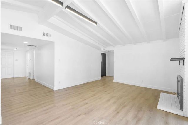 20321 Hamlin Street, Winnetka, CA 91306