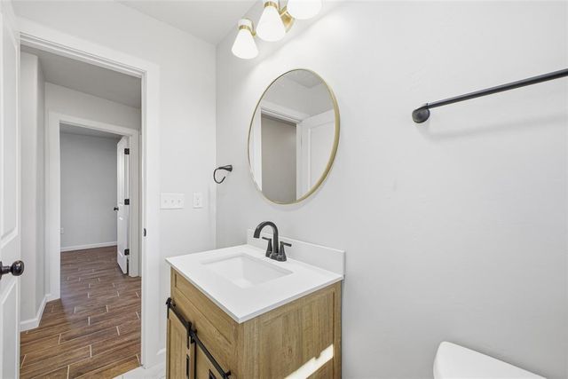 800 Lotus Avenue, Oklahoma City, OK 73130