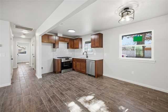 800 Lotus Avenue, Oklahoma City, OK 73130