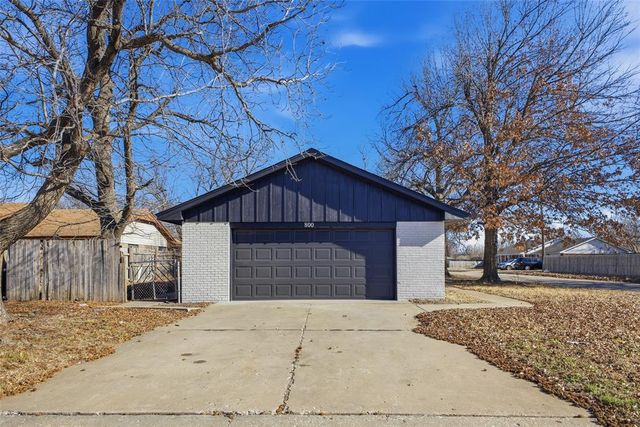 800 Lotus Avenue, Oklahoma City, OK 73130