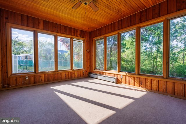 303 SILVERBROOK DR, Wilmington, DE 19804