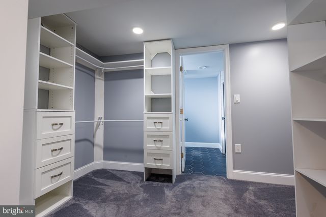 303 SILVERBROOK DR, Wilmington, DE 19804