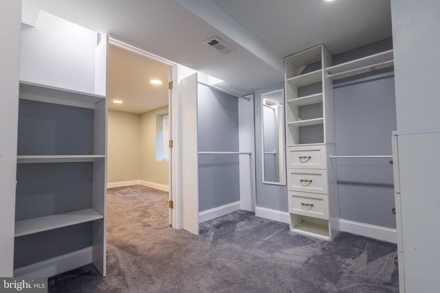 303 SILVERBROOK DR, Wilmington, DE 19804