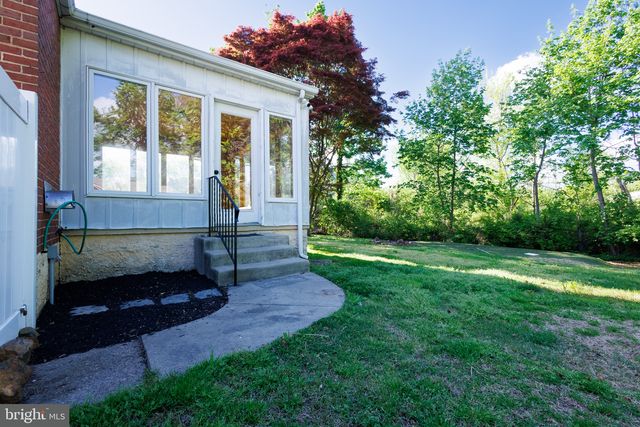 303 SILVERBROOK DR, Wilmington, DE 19804