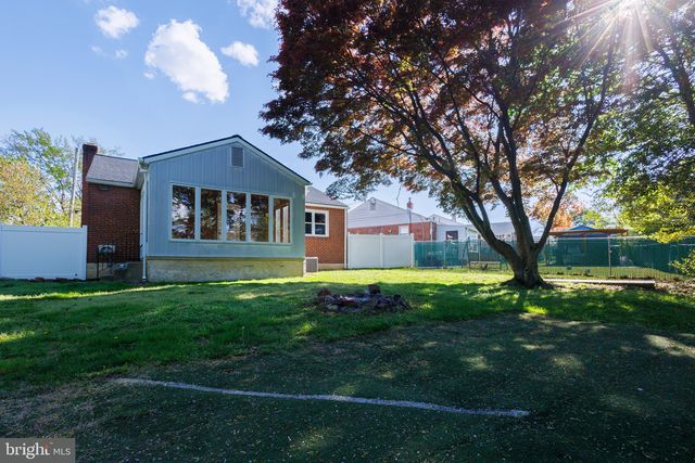 303 SILVERBROOK DR, Wilmington, DE 19804