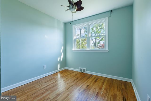 303 SILVERBROOK DR, Wilmington, DE 19804