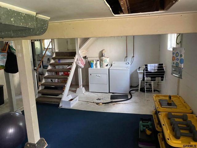 6472 Pierce Street, Omaha, NE 68106