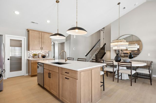 3737 Holbrook Drive, Waconia, MN 55387