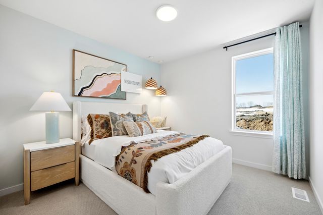 3737 Holbrook Drive, Waconia, MN 55387