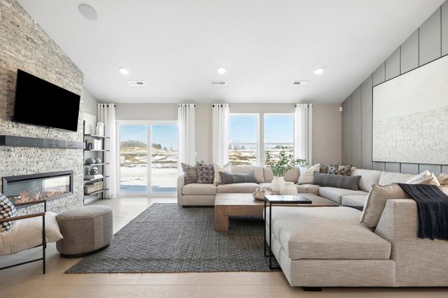 3737 Holbrook Drive, Waconia, MN 55387