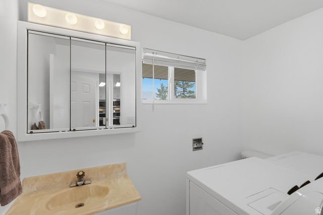 2710 E CANYON RD, Spanish Fork, UT 84660