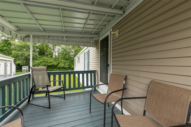 35 Circle Dr, Finleyville, PA 15332