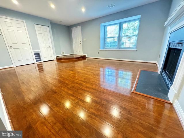 13511 APPLE BARREL CT, Herndon, VA 20171