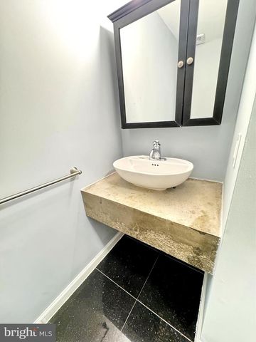 13511 APPLE BARREL CT, Herndon, VA 20171