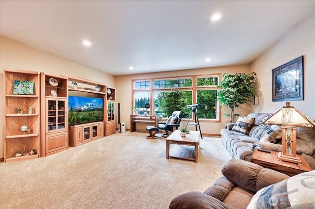 7519 184th Street NW, Stanwood, WA 98292